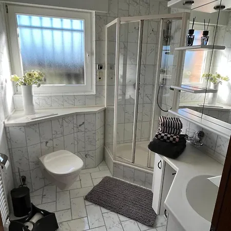 Appartement Haus Gotzbert I Ug I Naehe Klinikum I 40qm I 2 I Kueche I Bad I Garten I Terrasse