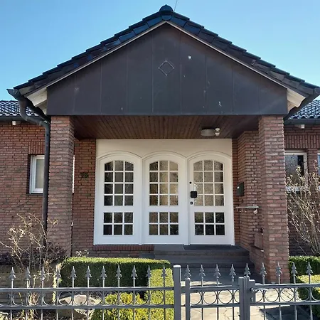 Apartment Haus Gotzbert I Ug I Naehe Klinikum I 40qm I 2 I Kueche I Bad I Garten I Terrasse