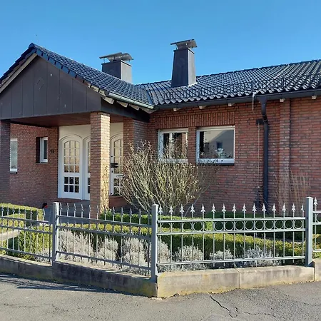 Haus Gotzbert I Ug I Naehe Klinikum I 40qm I 2 I Kueche I Bad I Garten I Terrasse Appartement Bad Hersfeld